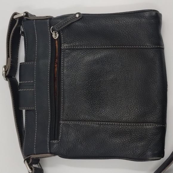 Tignanello Crossbody Bag Purse black soft leather 3 compartments  adj strap - Picture 12 of 12